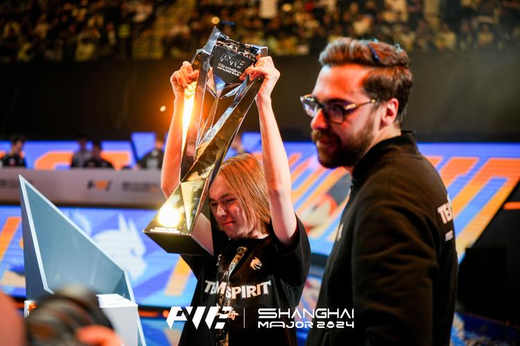 UZI谈S8：我们大家在一个整体目标上的沟通没有做到统一