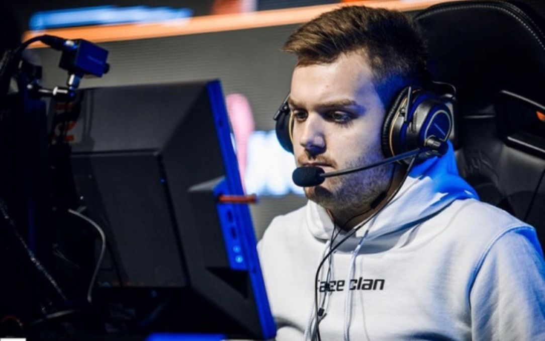 WBG公告：Theshy今日起飞准备归队，将进行14+7隔离